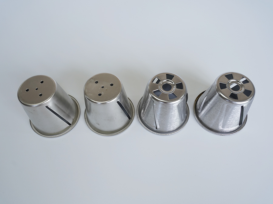 如何安全使用切菜機刀筒？